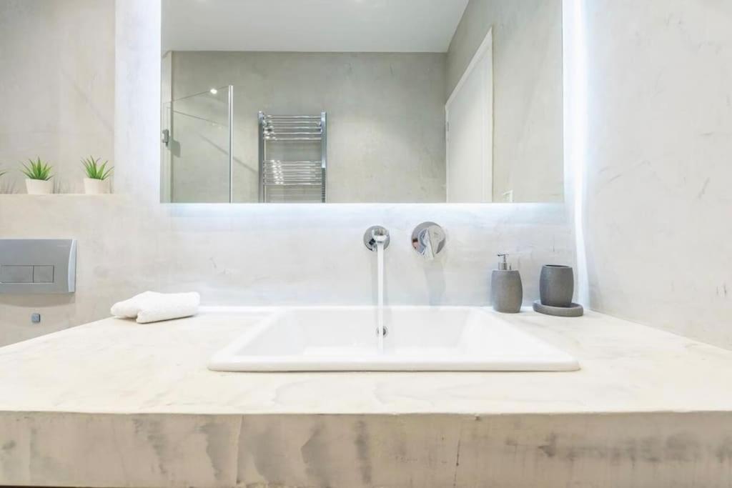 Syntagma H&B Apartment Афины Экстерьер фото